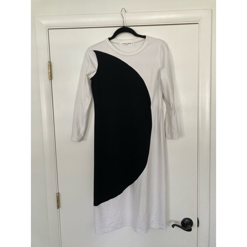 Sonnet James Doutzen dress in black and white